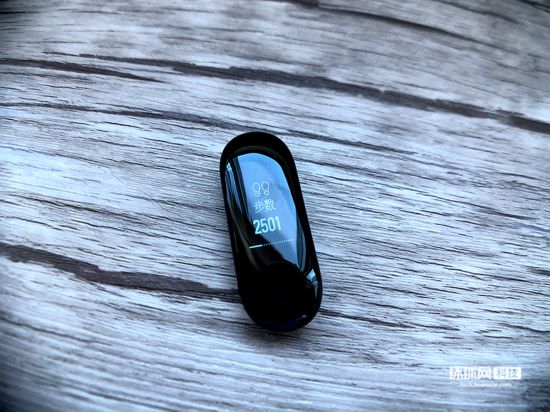 小米手环3首发评测:工作与生活的必备之选