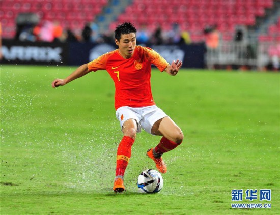 国足热身赛2:0胜泰国 武磊两球郑智迎百场