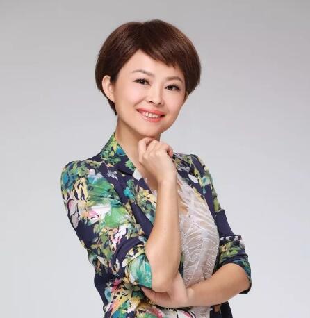 央视主持人回忆高考岁月 凭经验为考生"支招"