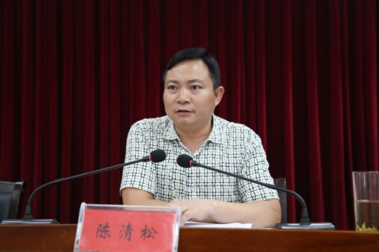 凤冈举行村(居)监委主任脱贫攻坚工作业务培训