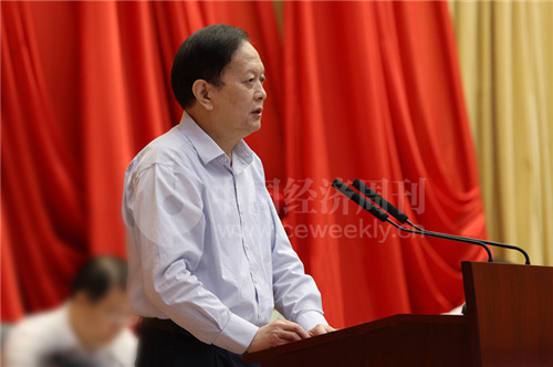 P10   2  人民日報社社長李寶善在慶祝創刊70周年大會上發言 《中國經濟周刊》首席攝影記者 肖翊 I 攝