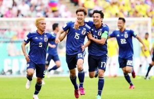 日本队2:1力克美洲劲旅哥伦比亚队取得开门红