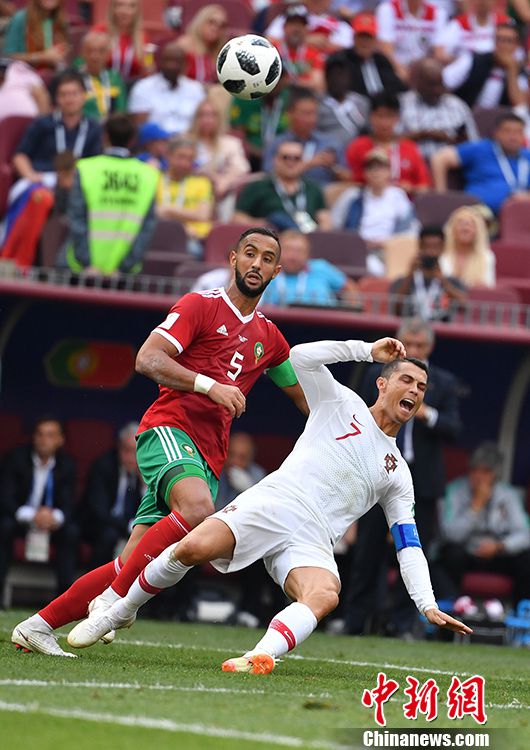 C罗俯身冲顶连场破门 摩洛哥0-1负葡萄牙提前