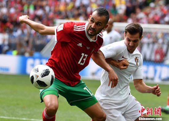 C罗俯身冲顶连场破门 摩洛哥0-1负葡萄牙提前