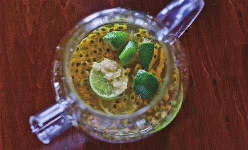 蜂蜜青檸百香果凍飲提神、解酒、排毒又養(yǎng)顏
