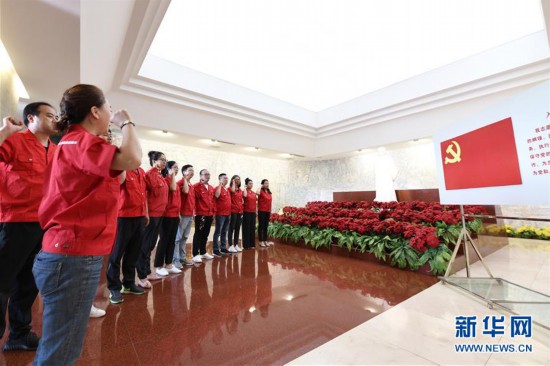 河北乐亭:红色旅游热七一