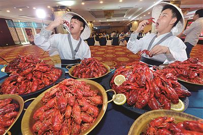 南京年薪50萬招聘“品蝦師”  要求挺嚴格！