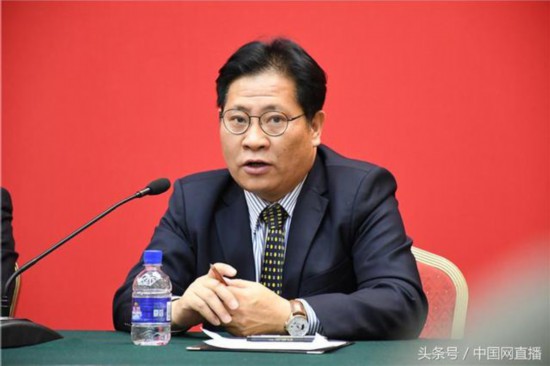 全国两会贵州代表团集中访谈:美丽扶贫-连片扶贫开发的铜仁答卷