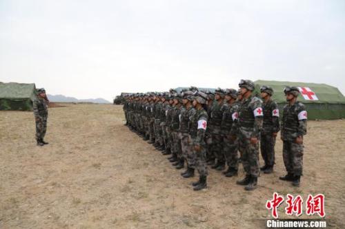 全军首次面向社会公开招考文职人员 今起网上报名