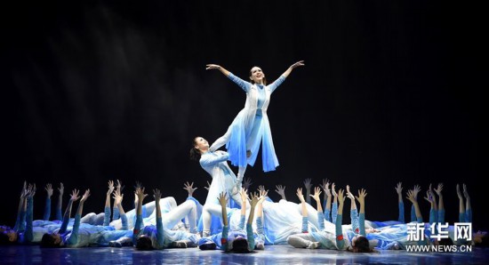 第十二届全国舞蹈展演在昆明举行