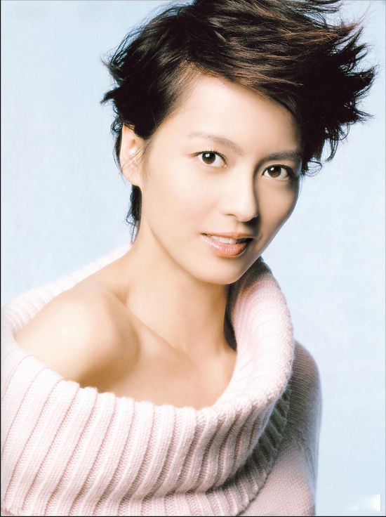 易烊千玺晒中戏通知书 37位明星高学历吓死你