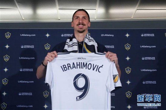 伊布在美国大联盟上演首个帽子戏法助银河队