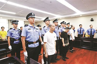 6人团伙组织33名考生作弊获刑