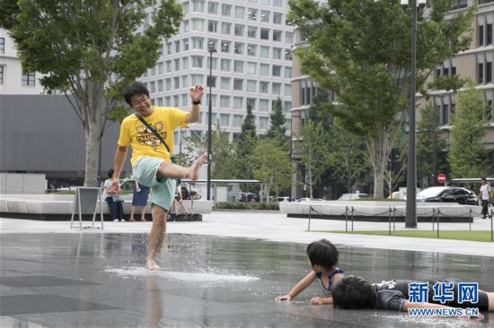 东京高温(组图)