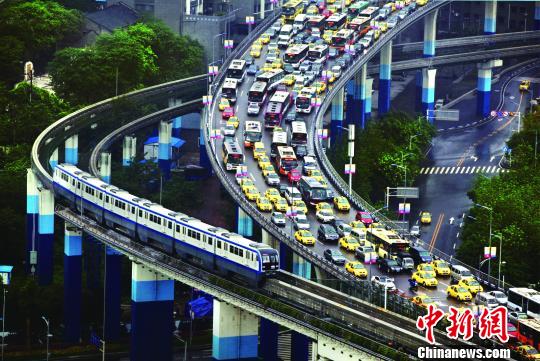 重慶軌道交通成“網紅”設計師揭秘技術攻關難點