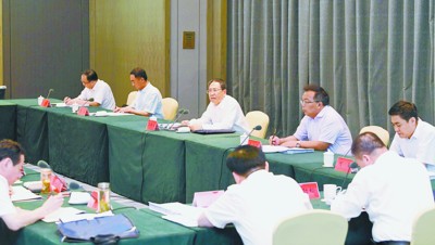 李錦斌:堅定不移把黨的政治建設擺在首位打造政治過硬本領高強的領導班子下载