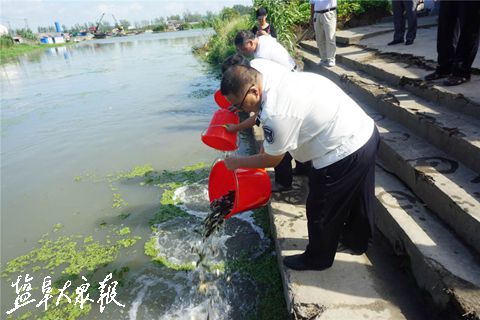 100万尾鱼种!盐城东台启动渔业资源增殖放流活动
