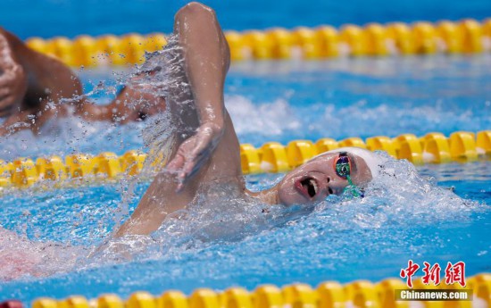 雅加达亚运会 孙杨800米自由泳破赛会纪录夺冠