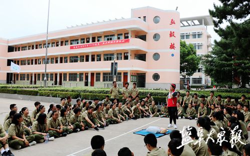 掌握紧急救护技能 盐城盐都高一新生学急救