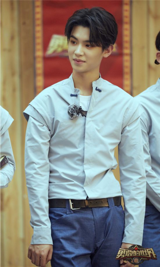 黄明昊自称团宠加天才 丁泽仁愿为队友两肋插