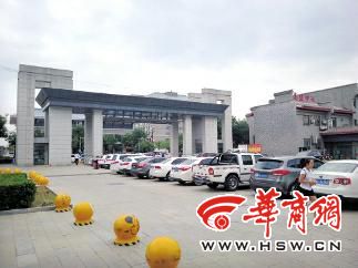 安一小区地下车位未取得预售许可 物业要收租