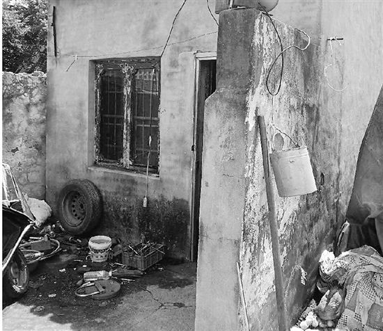 女生递交休学申请:是不是我放弃学业去赚钱,家