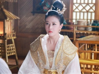 长达20天的人身攻击,天后周海媚,因不堪网络