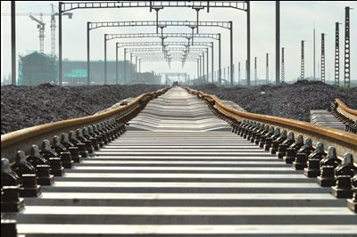 宁启铁路二期轨道工程贯通 年底具备开通条件