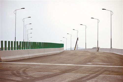 徐州城建重点工程金山东路东延二期通车