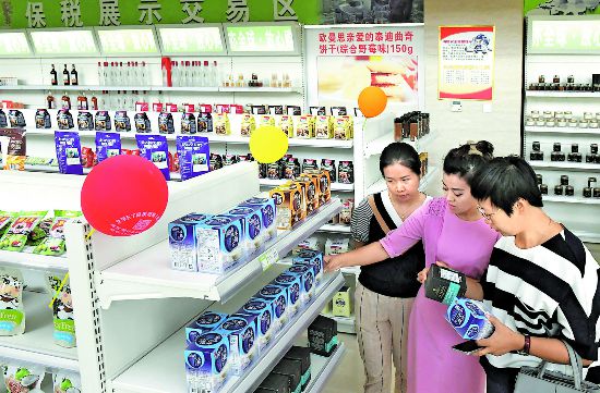 新疆:商贸物流中心物畅其流