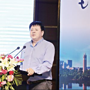 龙建集团董事长_山东龙建扫地机(3)