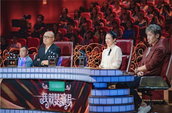 章子怡坐镇《我就是演员》“立早姐姐”耿直依旧