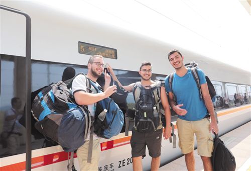 广西直达香港高铁正式开通 从桂林去香港仅3小