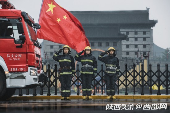 国庆假期消防进入二级战备 用行动守护万家灯