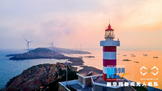 位于福建泉州市惠安县小岞镇的风车岛三面环海,景色迷人,国庆黄金周