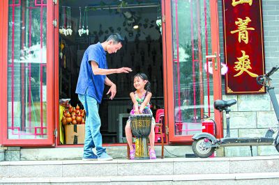 “随手拍”捕捉街巷宜居美景