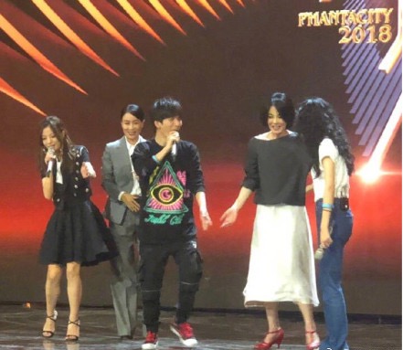 《幻乐之城》收官 王菲、那英、赵薇闺蜜同台