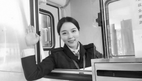 吉首西收费站工作人员彭莉琴成抖音网红 拥有