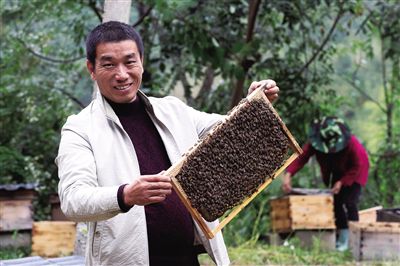 相对贫困聚焦低收入人口_贫困山区的孩子图片