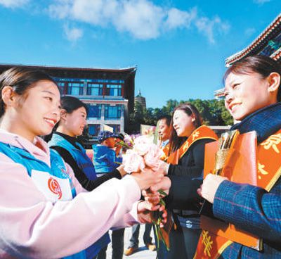 【我们的节日·重阳】各地举办丰富多彩的重阳