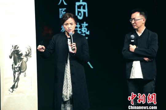 榮寶齋木版水印技藝傳承人趙慧萍分享技藝傳承故事 鄭嘉偉 攝