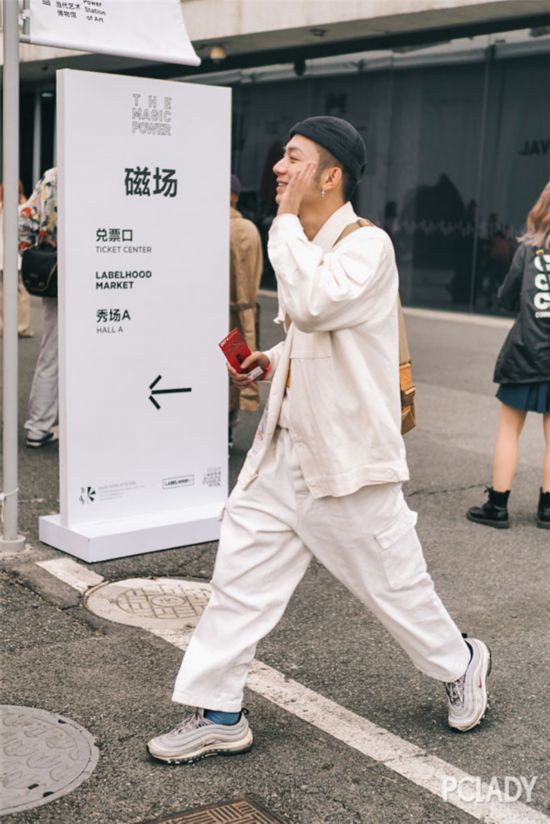 刷完这波街拍，帮你解决秋日“衣荒”