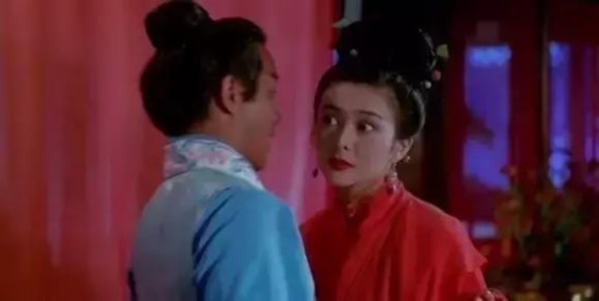 1993年,关之琳跟张国荣合作的《花田喜事》,每一帧都是最美表情包