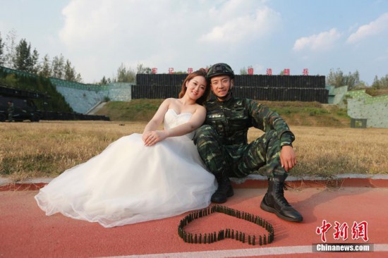 兵婚纱照_婚纱照风格