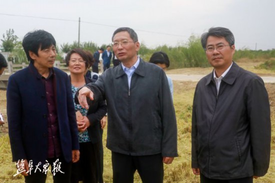 戴源:做足土地文章 全力推进农业增效农民增收