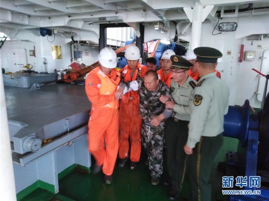 #(新华网)(1)福建海域一艘渔船失联 2人遇难4人失踪
