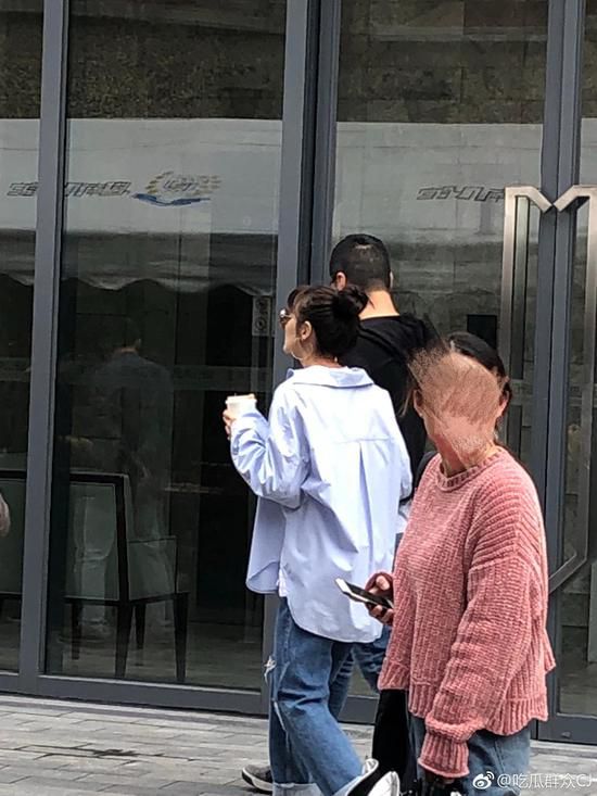 張雨綺袁巴元攜手逛街疑和好?工作人員暫未回應