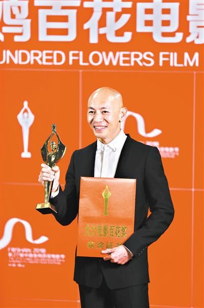 bob注册:主旋律電影叫座又叫好