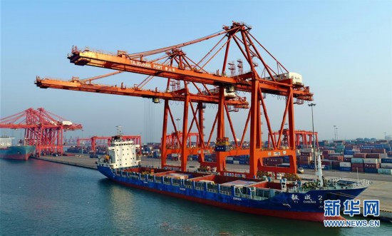 河北港口1至10月集装箱吞吐量同比增长17%