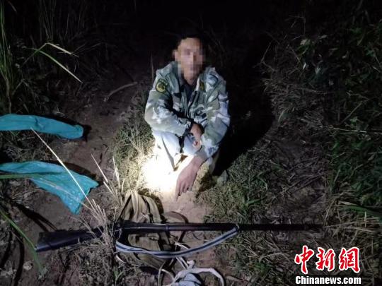 当场抓获表情表情包菜刀图片